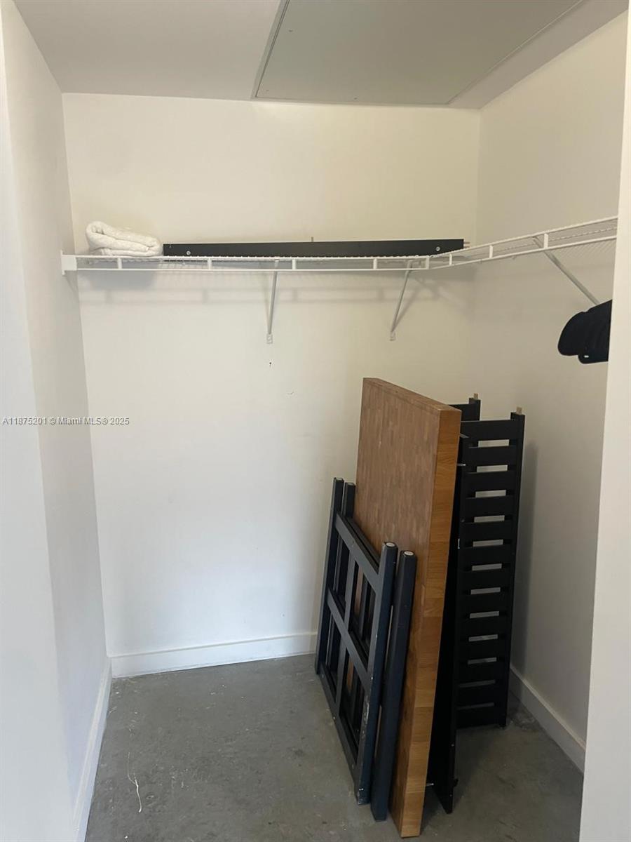 CENTRO CONDO - Residential