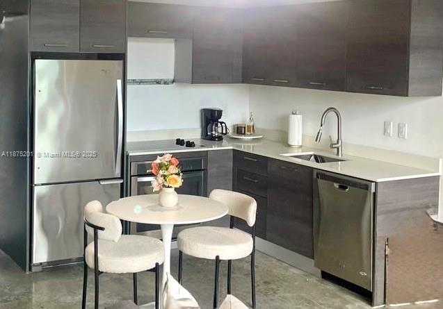 151 SE 1st St 2807