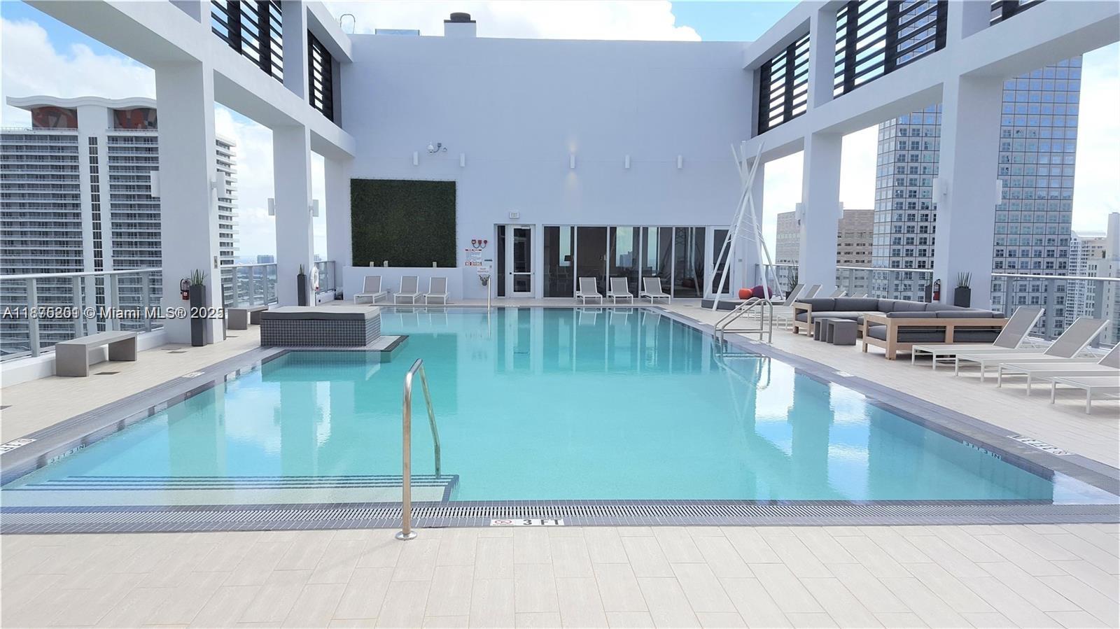 CENTRO CONDO - Residential