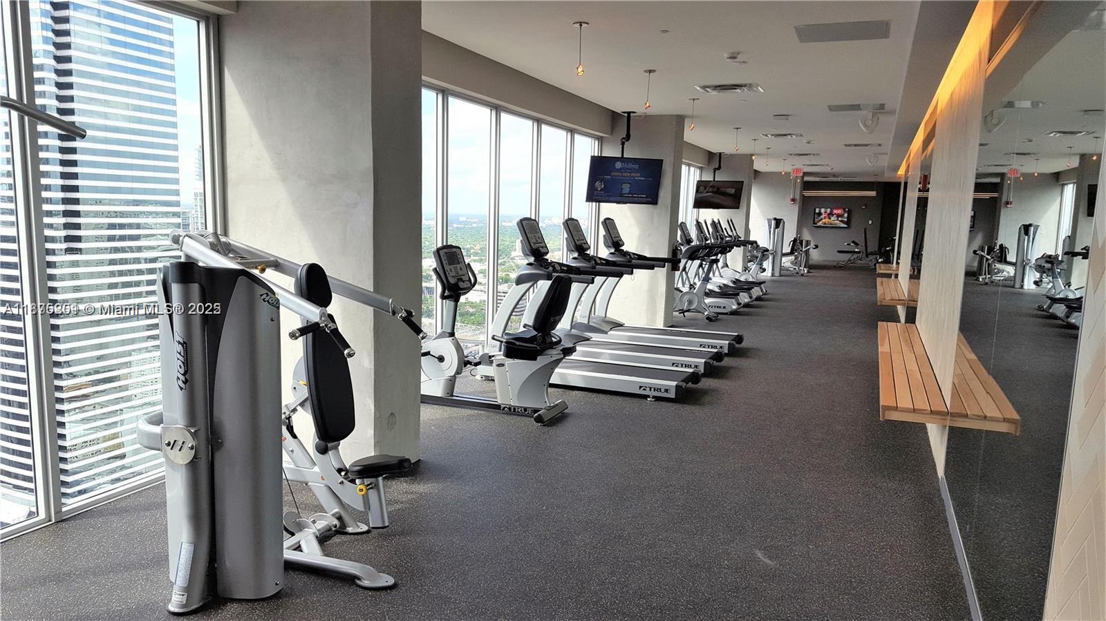 CENTRO CONDO - Residential