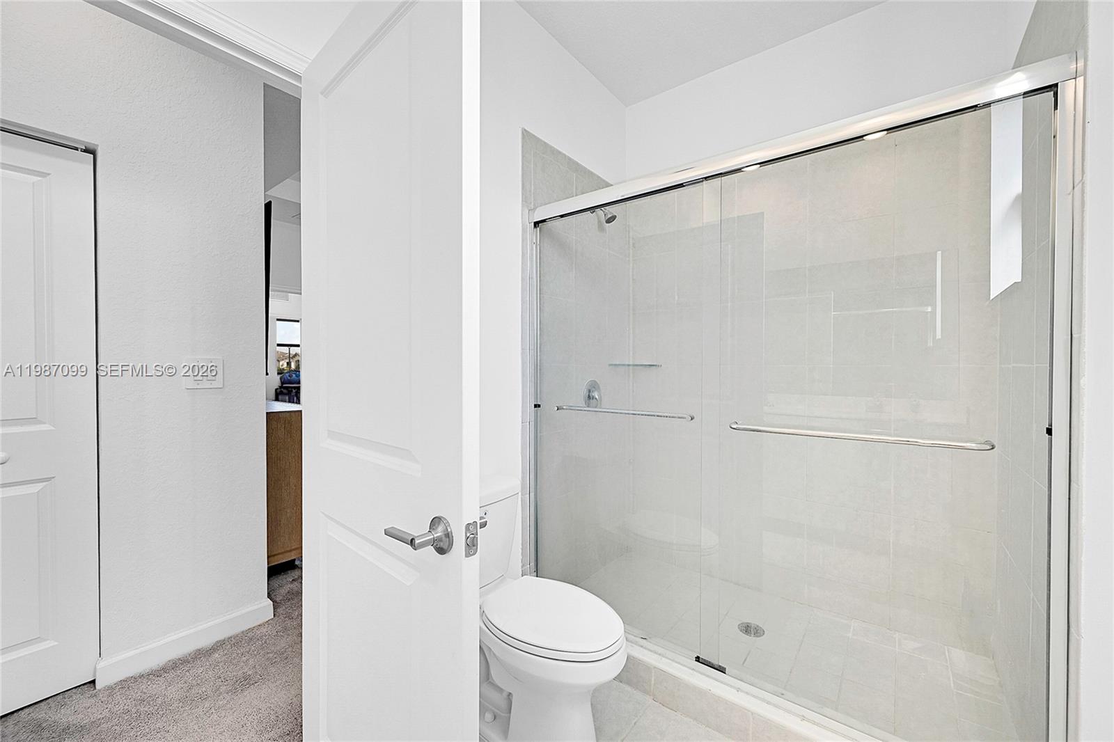 VISTA LAGO - Residential