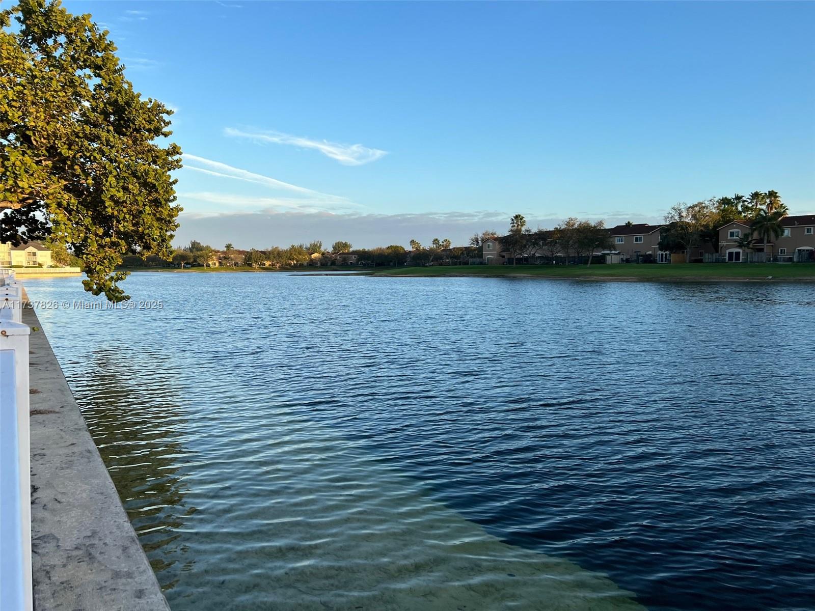 LE CLUB AT OLD CUTLER CON - Residential