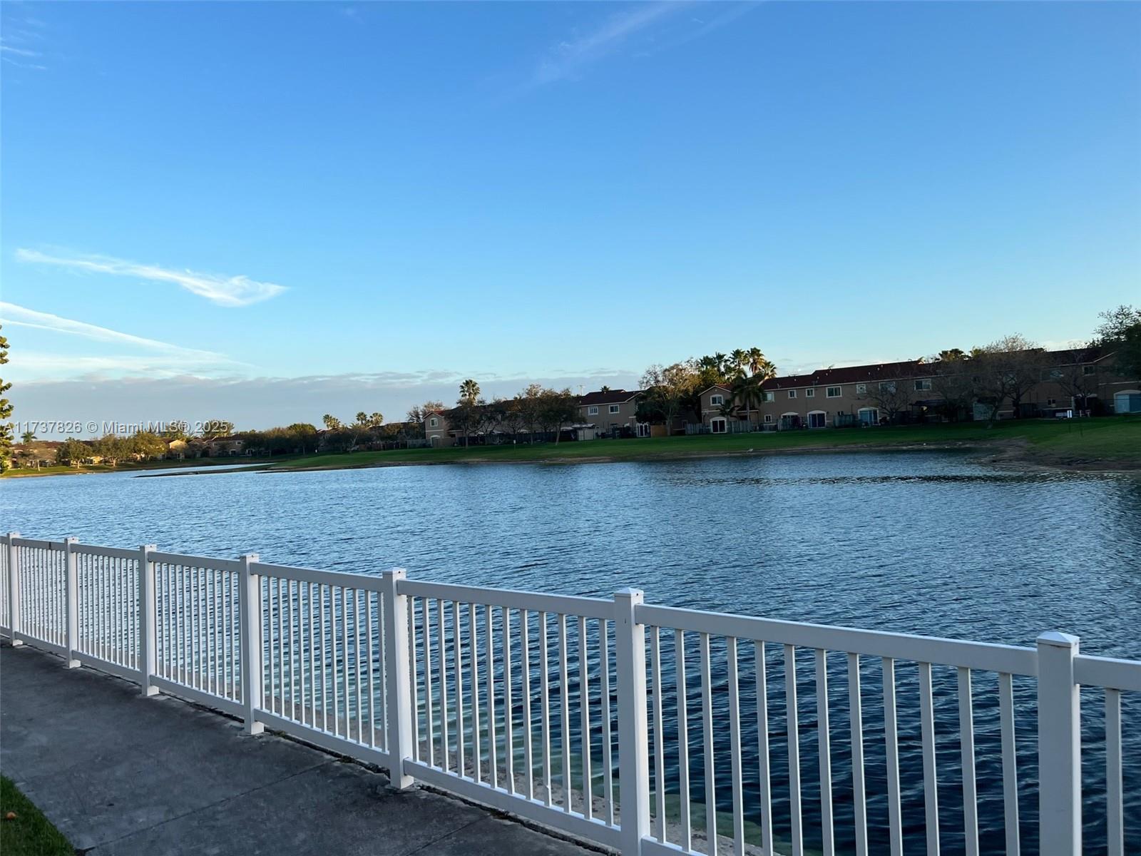 LE CLUB AT OLD CUTLER CON - Residential