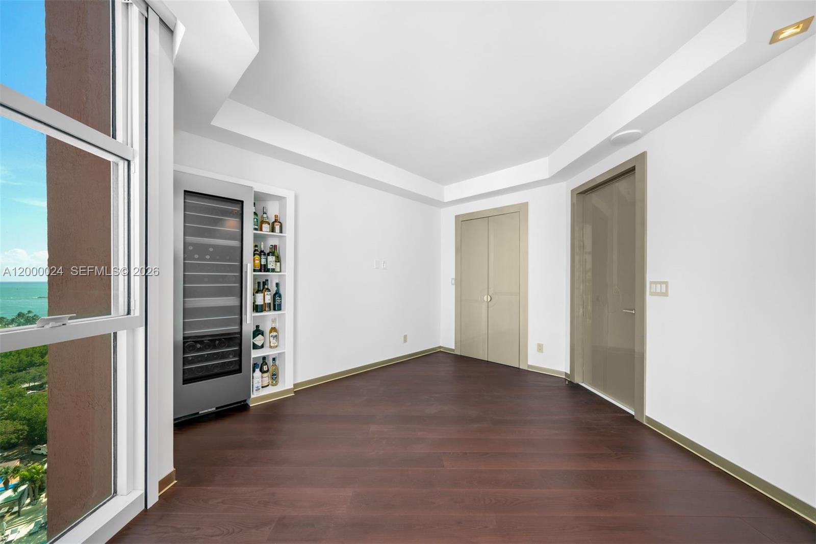 PORTOFINO TOWER CONDO - Residential