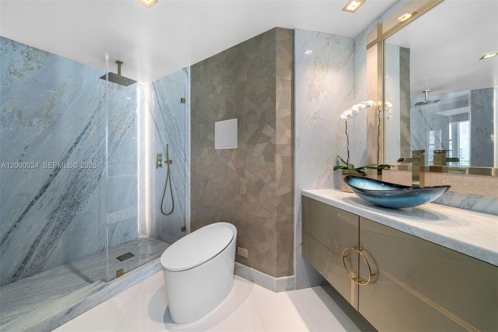 PORTOFINO TOWER CONDO - Residential