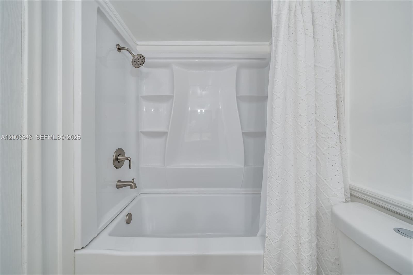 CASTLE APARTMENTS 15 COND - Residential