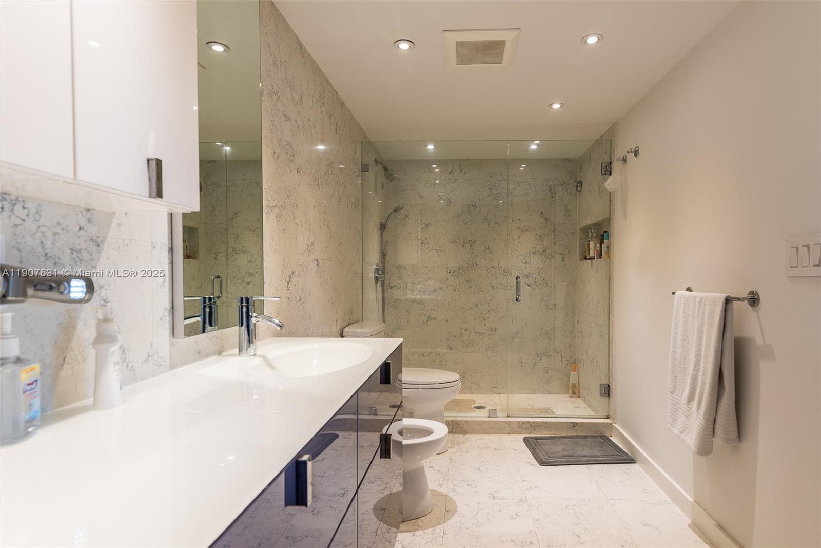 CHAMPLAIN TOWERS NORTH CO - Residential Lease