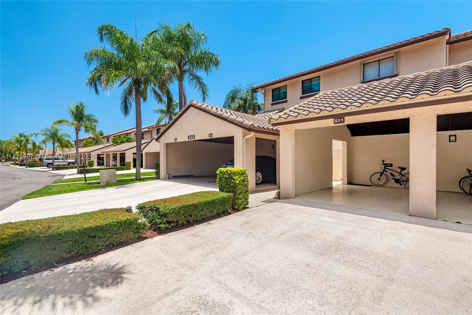 CAPTAINS WALK CONDO - Residential