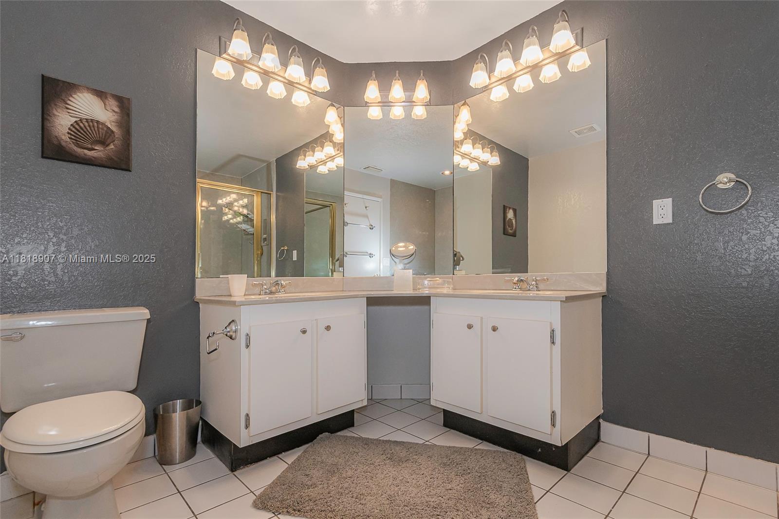 CAPTAINS WALK CONDO - Residential