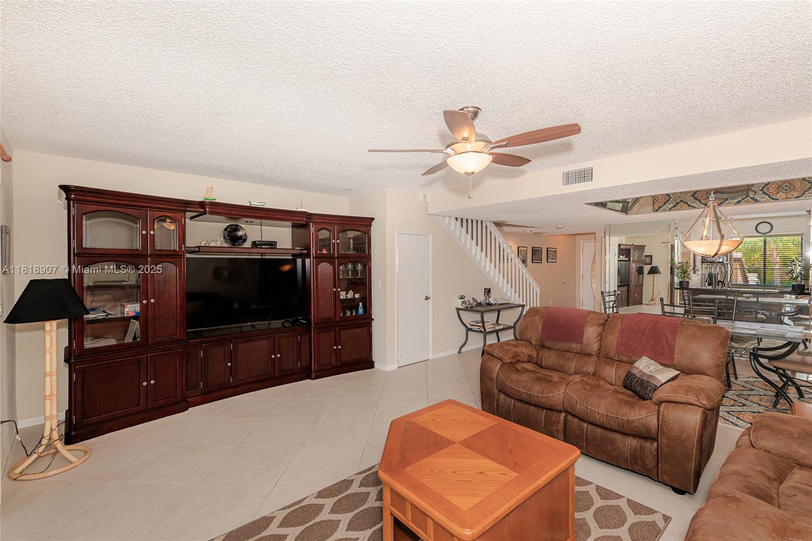 CAPTAINS WALK CONDO - Residential