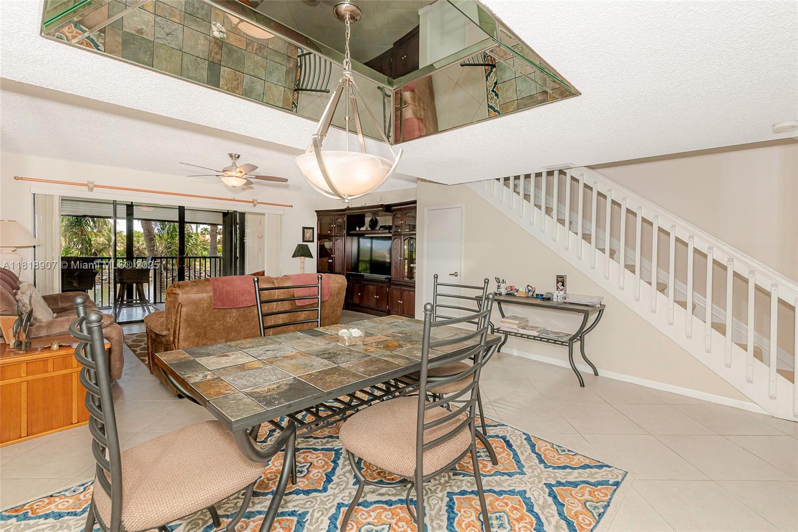 CAPTAINS WALK CONDO - Residential