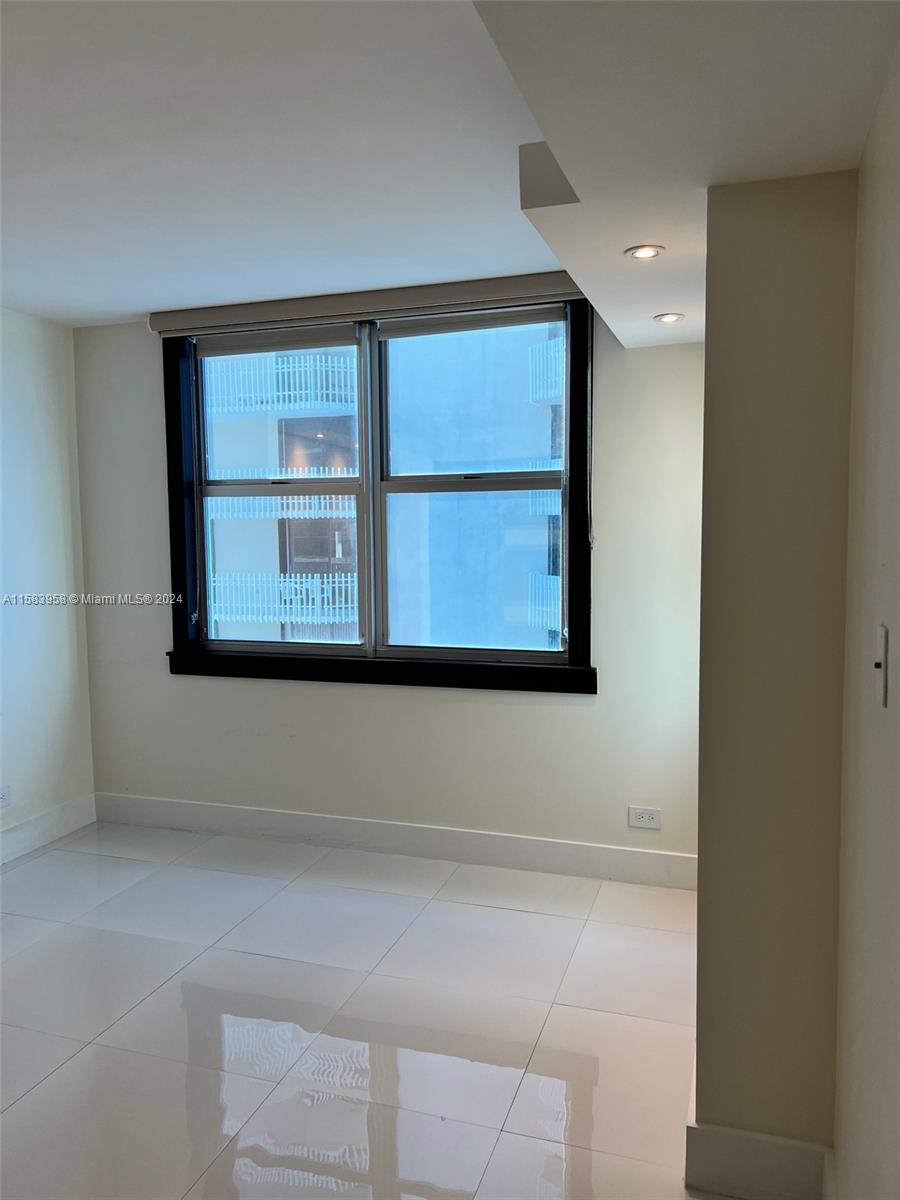 MAISON GRANDE CONDO - Residential