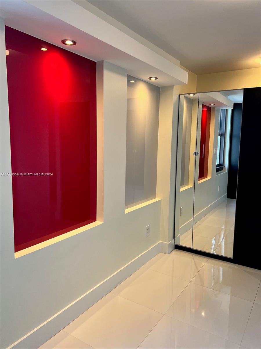 MAISON GRANDE CONDO - Residential