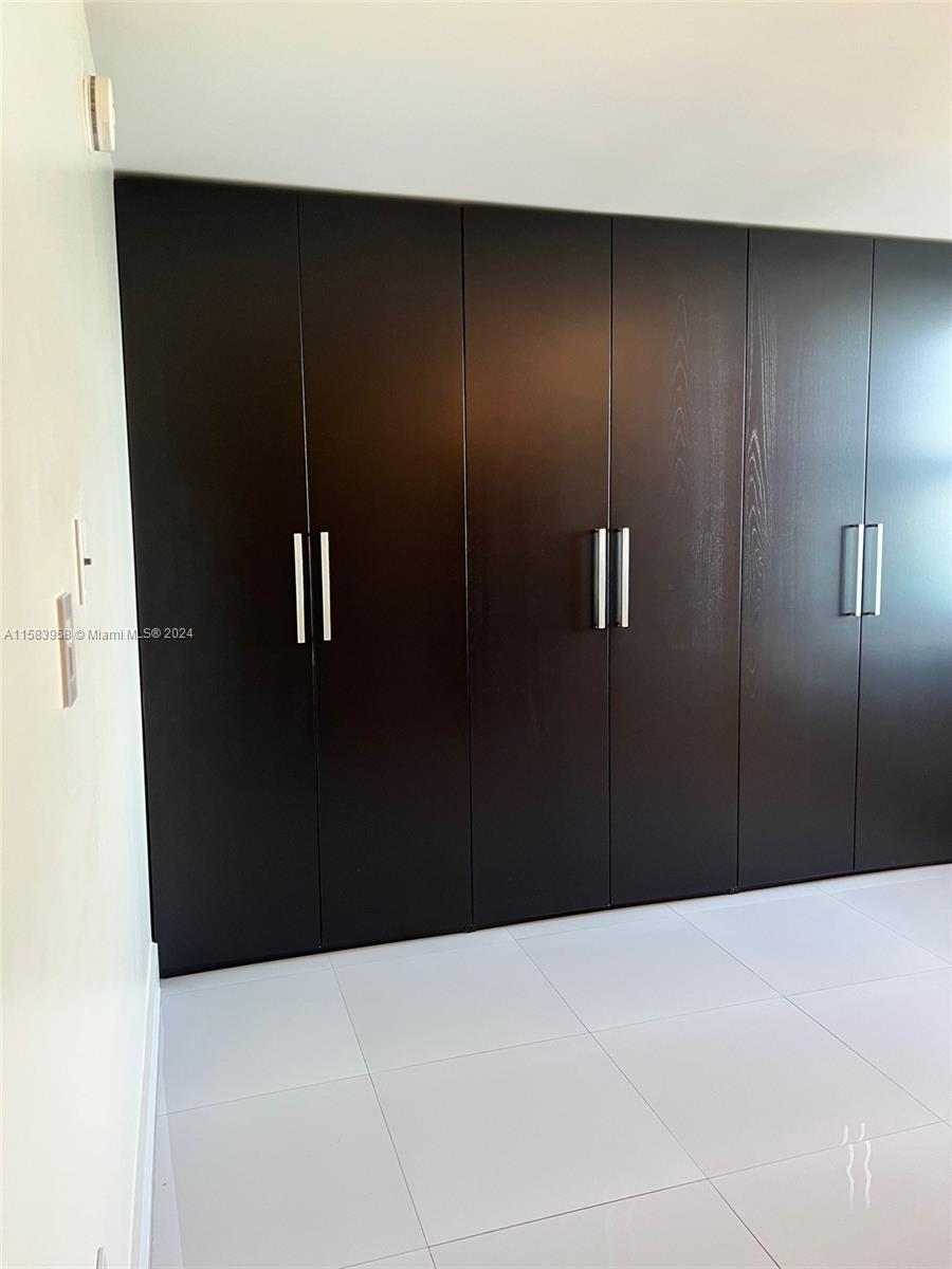 MAISON GRANDE CONDO - Residential