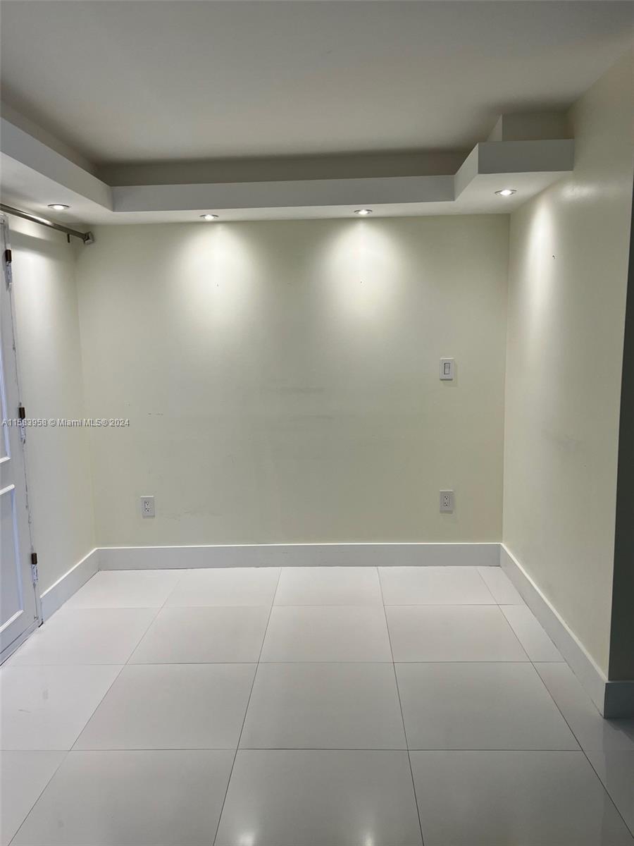 MAISON GRANDE CONDO - Residential