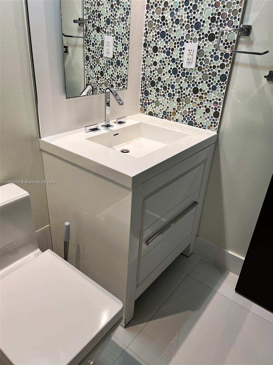 MAISON GRANDE CONDO - Residential