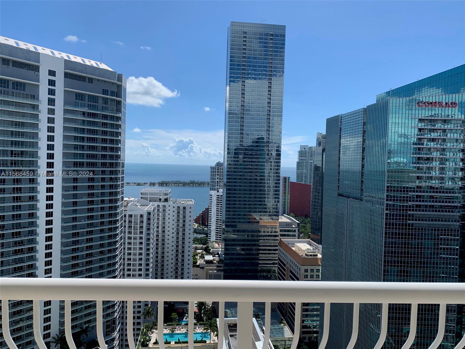 1200 BRICKELL BAY DR 4217