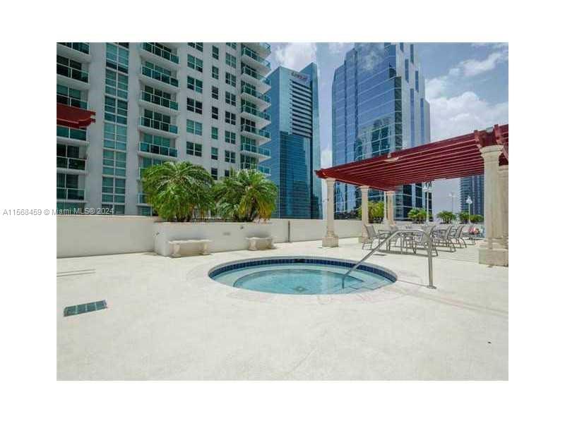THE CLUB AT BRICKELL BAY - Residential