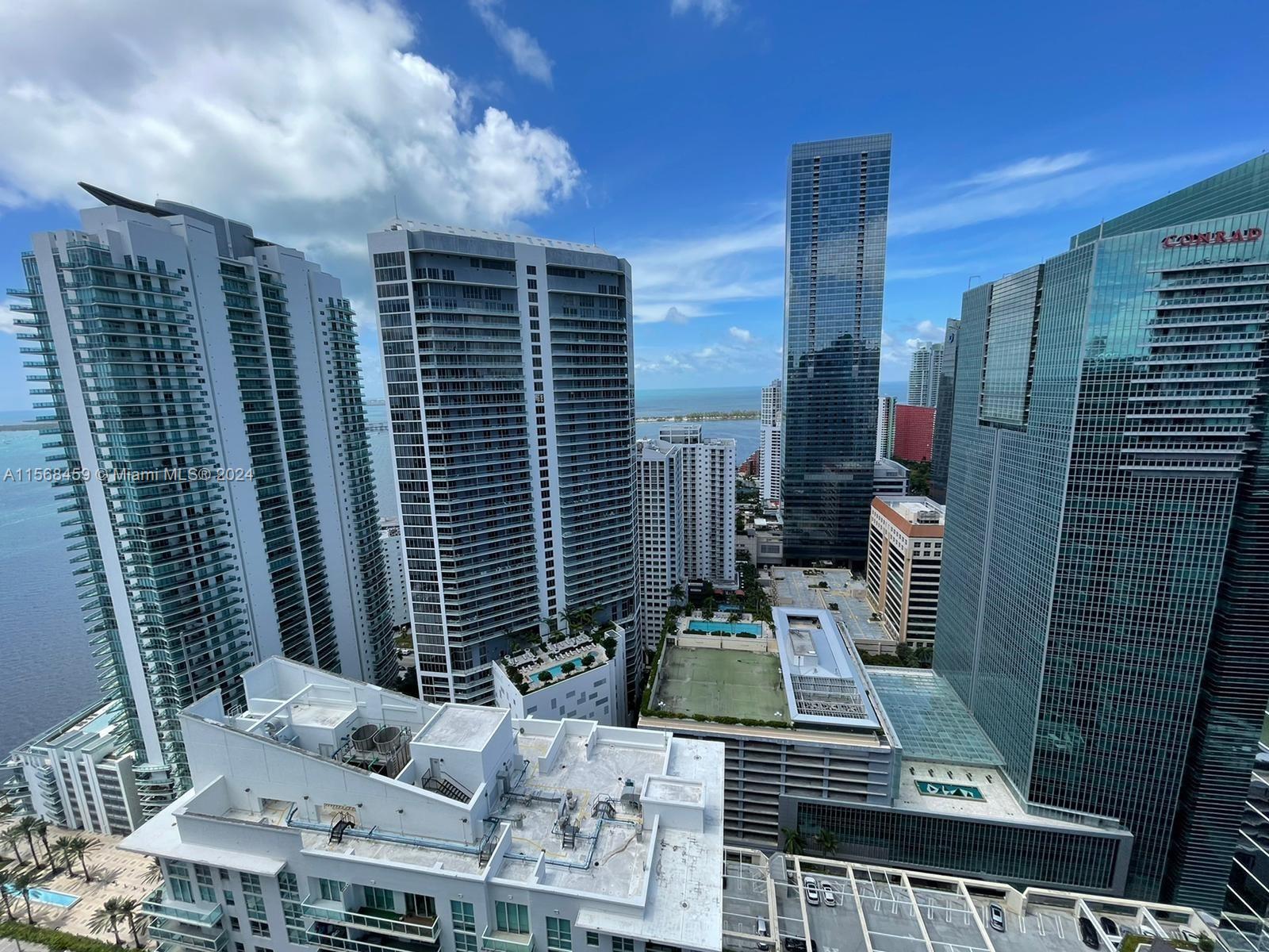 THE CLUB AT BRICKELL BAY - Residential