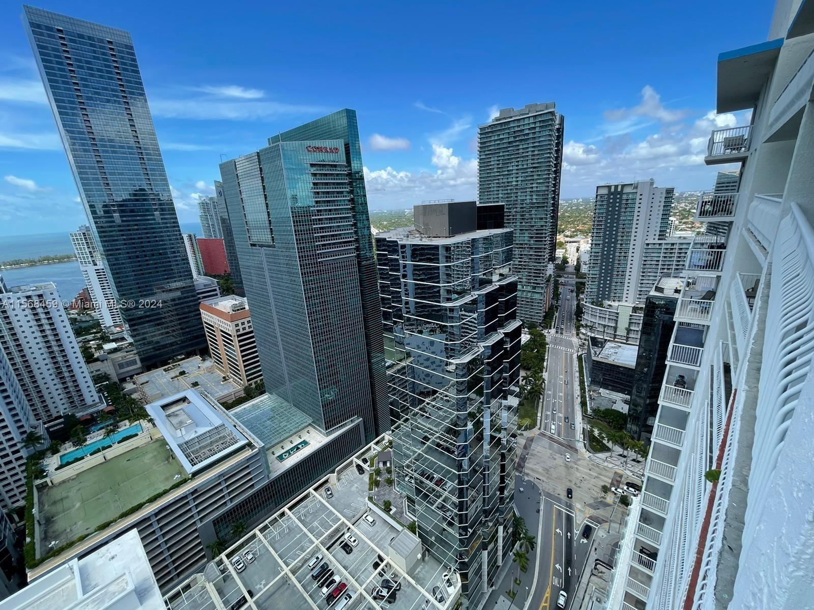 THE CLUB AT BRICKELL BAY - Residential