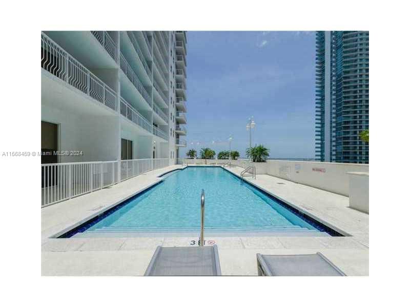 THE CLUB AT BRICKELL BAY - Residential