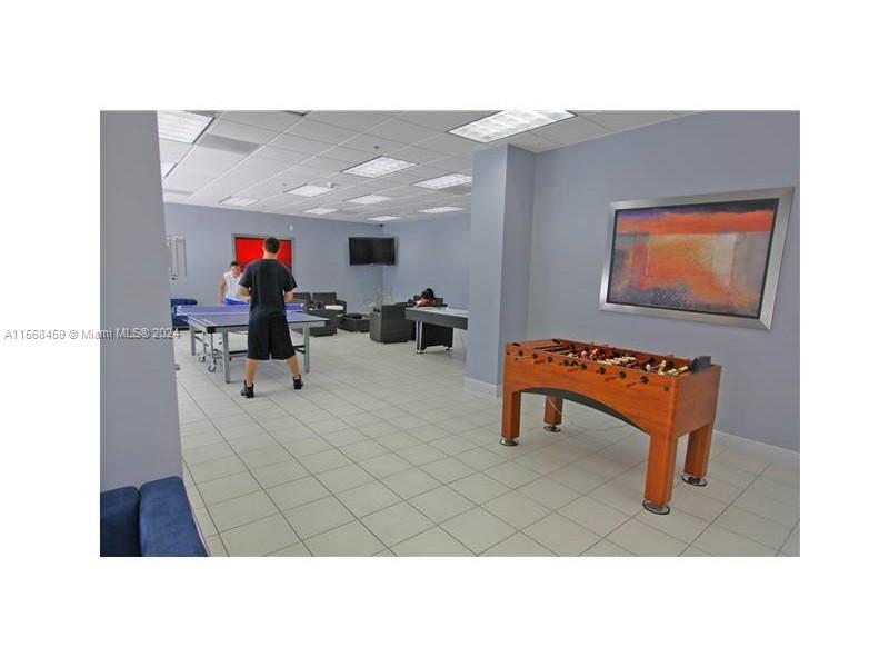 THE CLUB AT BRICKELL BAY - Residential