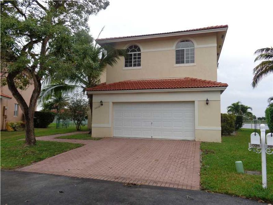 2 STORY HOME ON A LARGE OPEN SERENE VIEW OF THE LAKE WITH POOL & JACUZZI, 24HR GUARD GATE COMMUNITY; THIS SINGLE FAMILY HOME OVER 2,100 SQFT UNDER AIR W/ 3 BEDROOMS & 2 1/2 BATHROOMS. MASTER BEDROOM HAS A ROOM THAT COULD BE A GREAT OFFICE, OPEN KITCHEN LI VING ROOM AREA, SEPARATE LAUNDRY, 2 CAR GARAGE & PLENTY MORE. MONTHLY POOL & LAWN MAINTENANCE INCLUDED. TENANT MUST HAVE TO PROVIDE CREDIT NOT BELOW 620, POLICE RPT, EMPLOYMENT VERIFICATION & PROOF OFINCOME. NO PETS ALLOWED. AVAILABLE NOW, EASY TO SHOW.