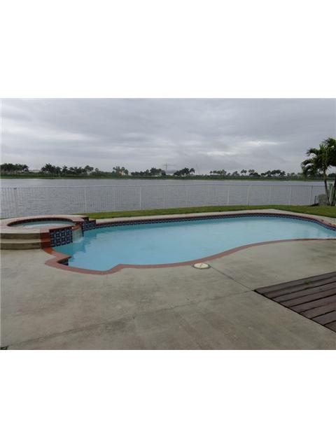 POD 13 AT MONARCH LAKES 1 - Residential Lease