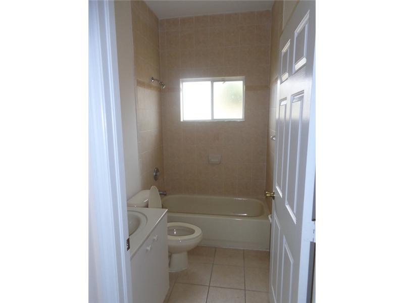 POD 13 AT MONARCH LAKES 1 - Residential Lease