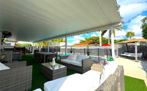 14531 SW 180th Ter Miami FL 33177