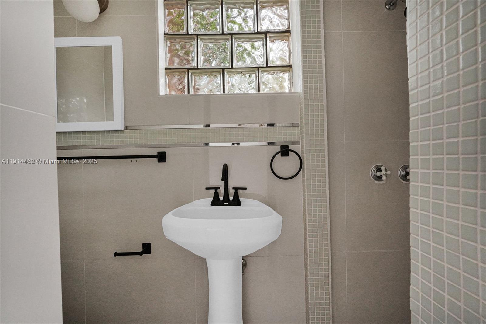 GRIFFING BISC PARK ESTATE - Residential Lease