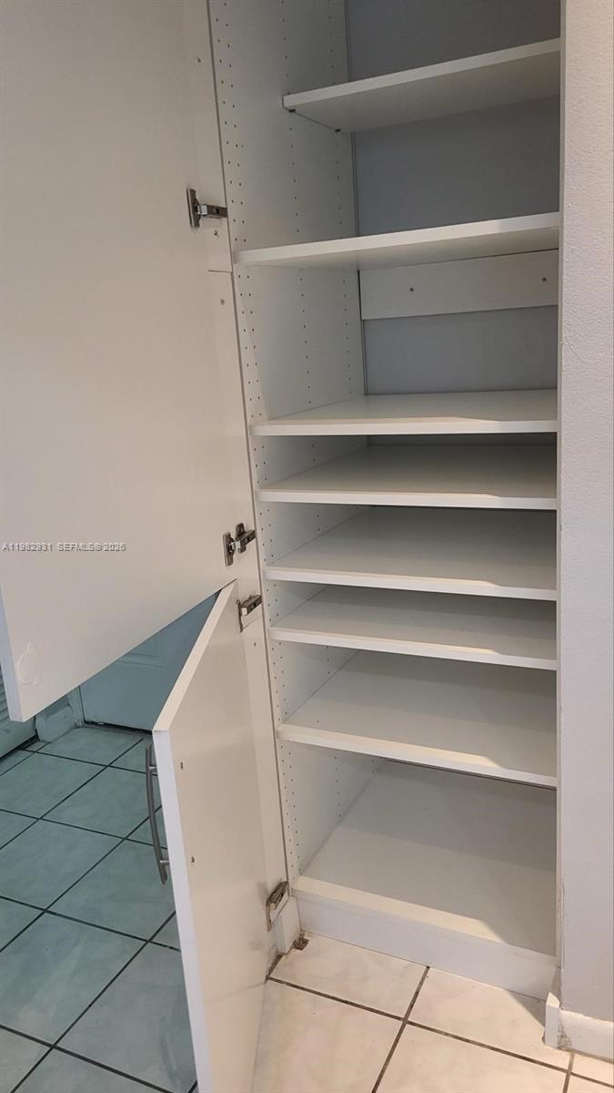 RAMBLEWOOD EAST CONDO - Residential