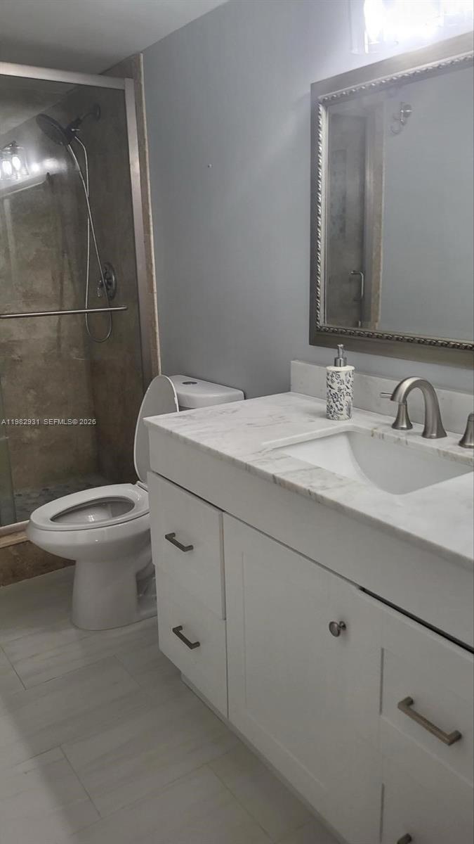 RAMBLEWOOD EAST CONDO - Residential