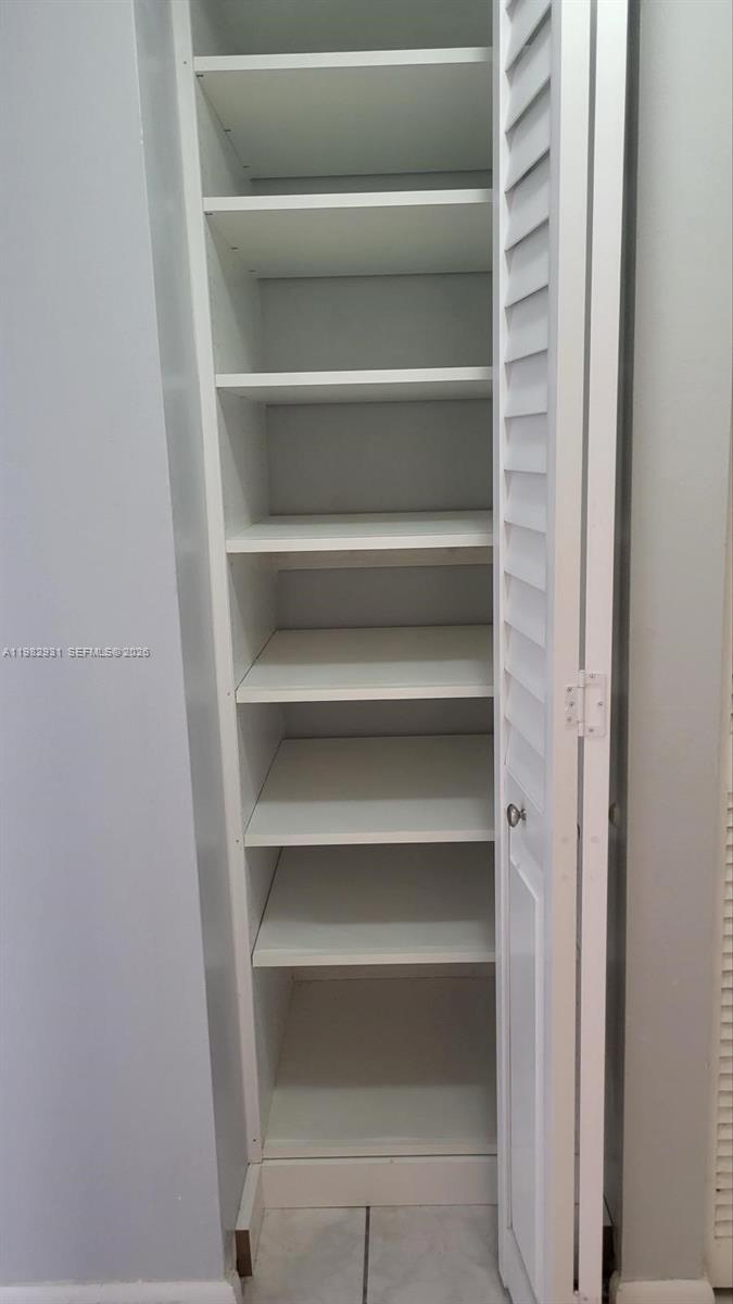 RAMBLEWOOD EAST CONDO - Residential