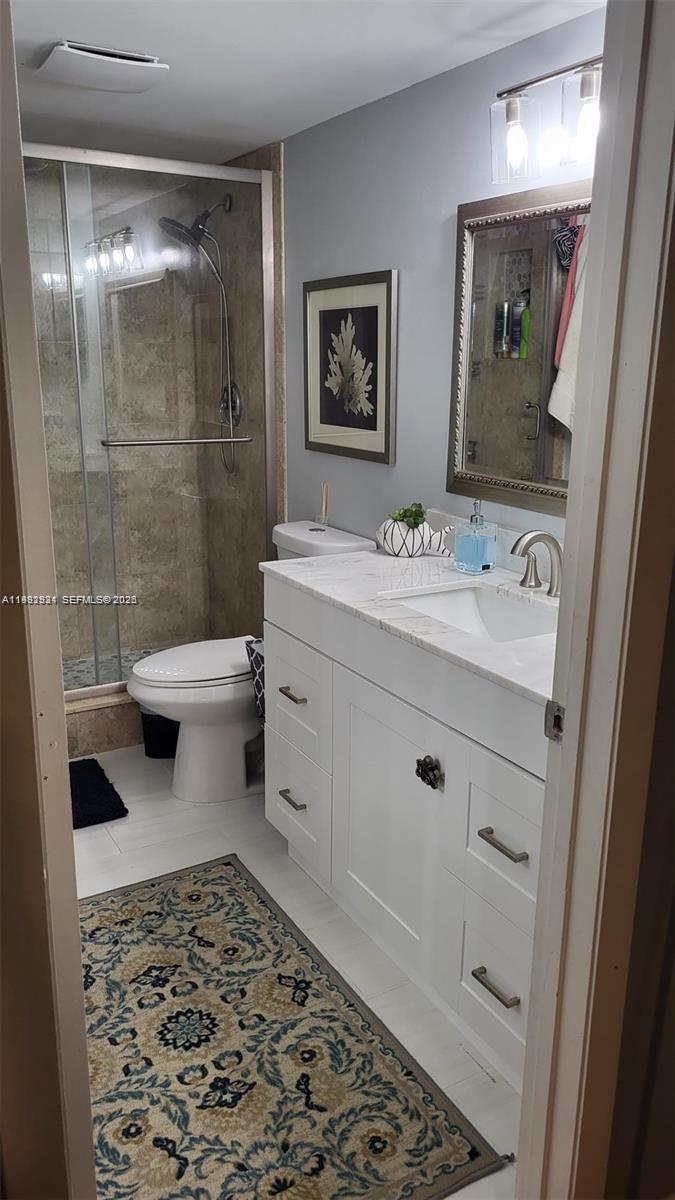 RAMBLEWOOD EAST CONDO - Residential