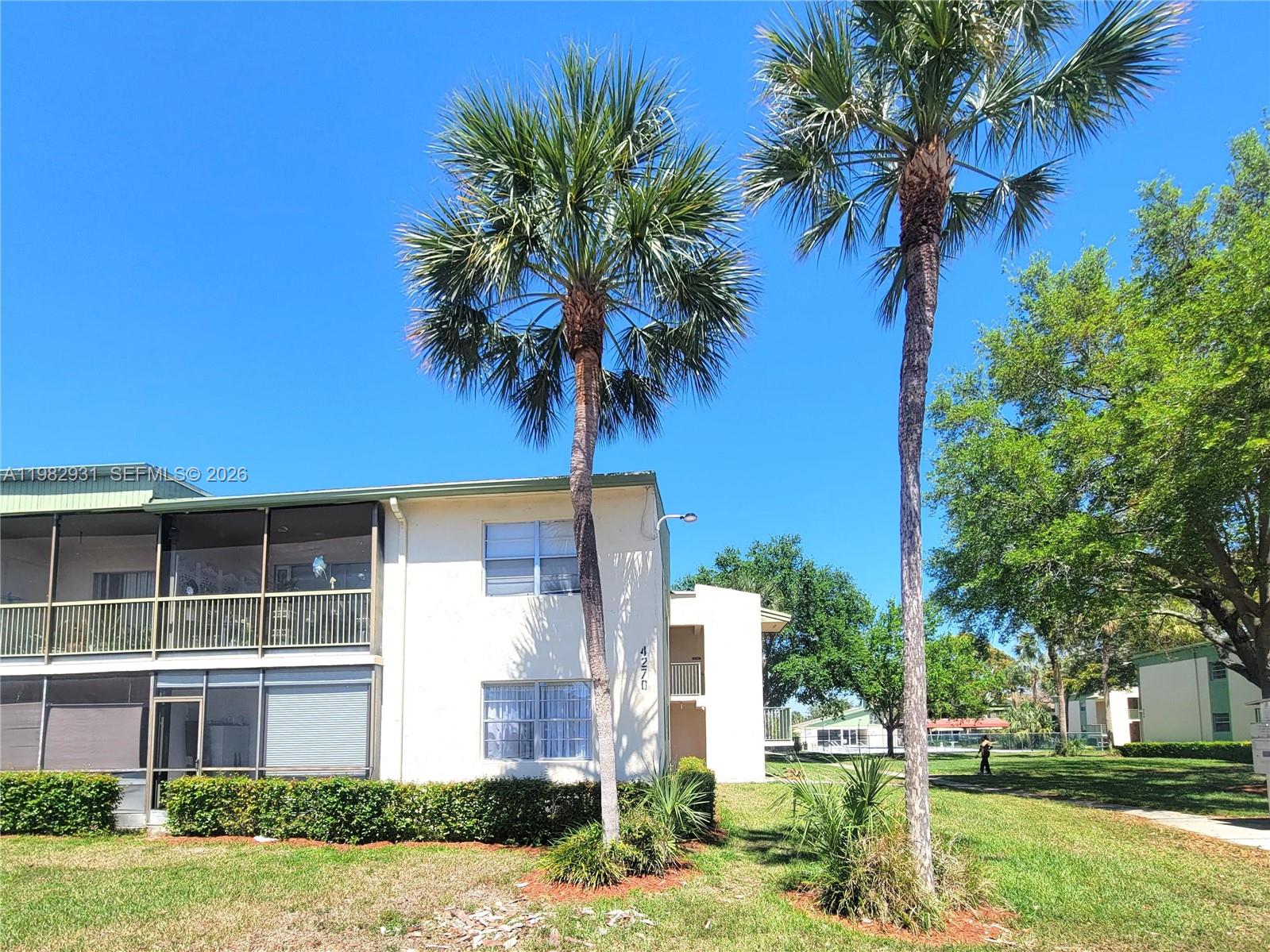 RAMBLEWOOD EAST CONDO - Residential
