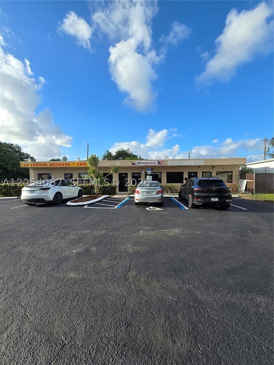 Photo of 6051 Johnson St, Hollywood, FL 33024 (MLS # A12054087)