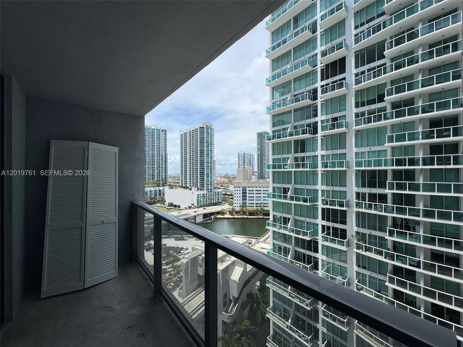 31 SE 6th St 2004
