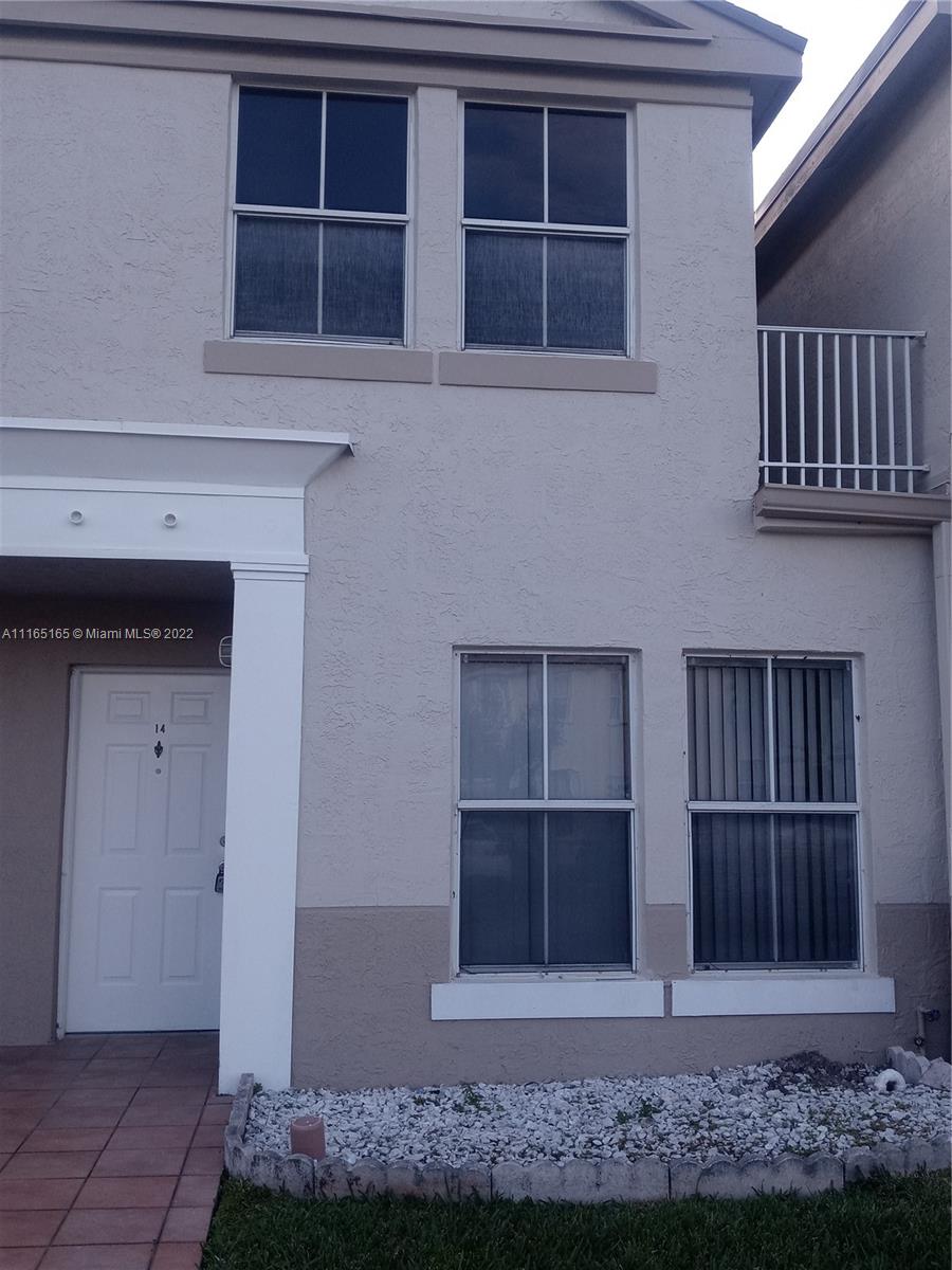 THE OAKVIEW CONDO NO 5 - Residential