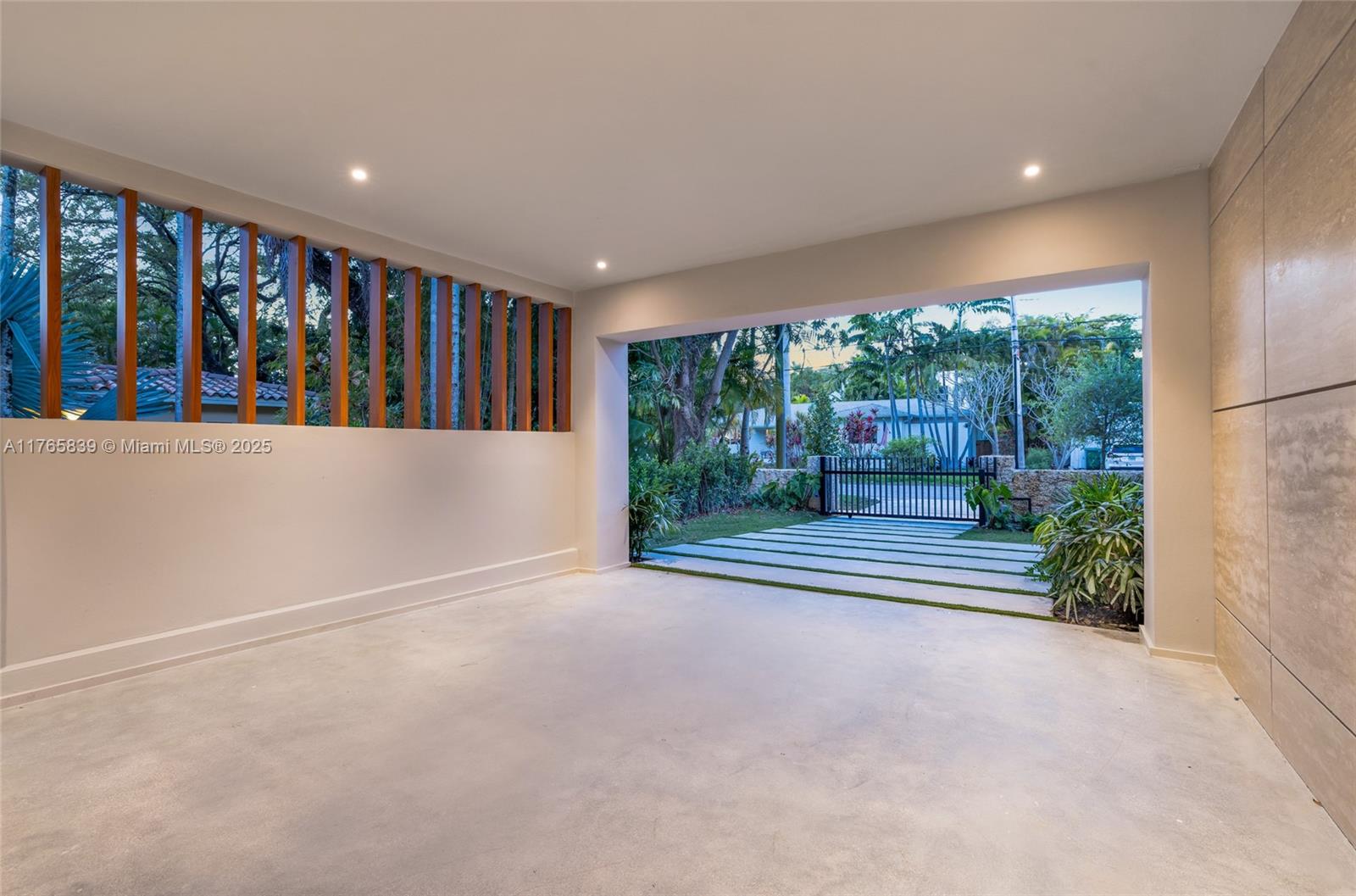 OCEAN VIEW HEIGHTS - Residential