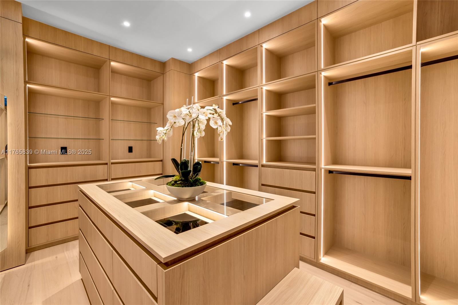 OCEAN VIEW HEIGHTS - Residential