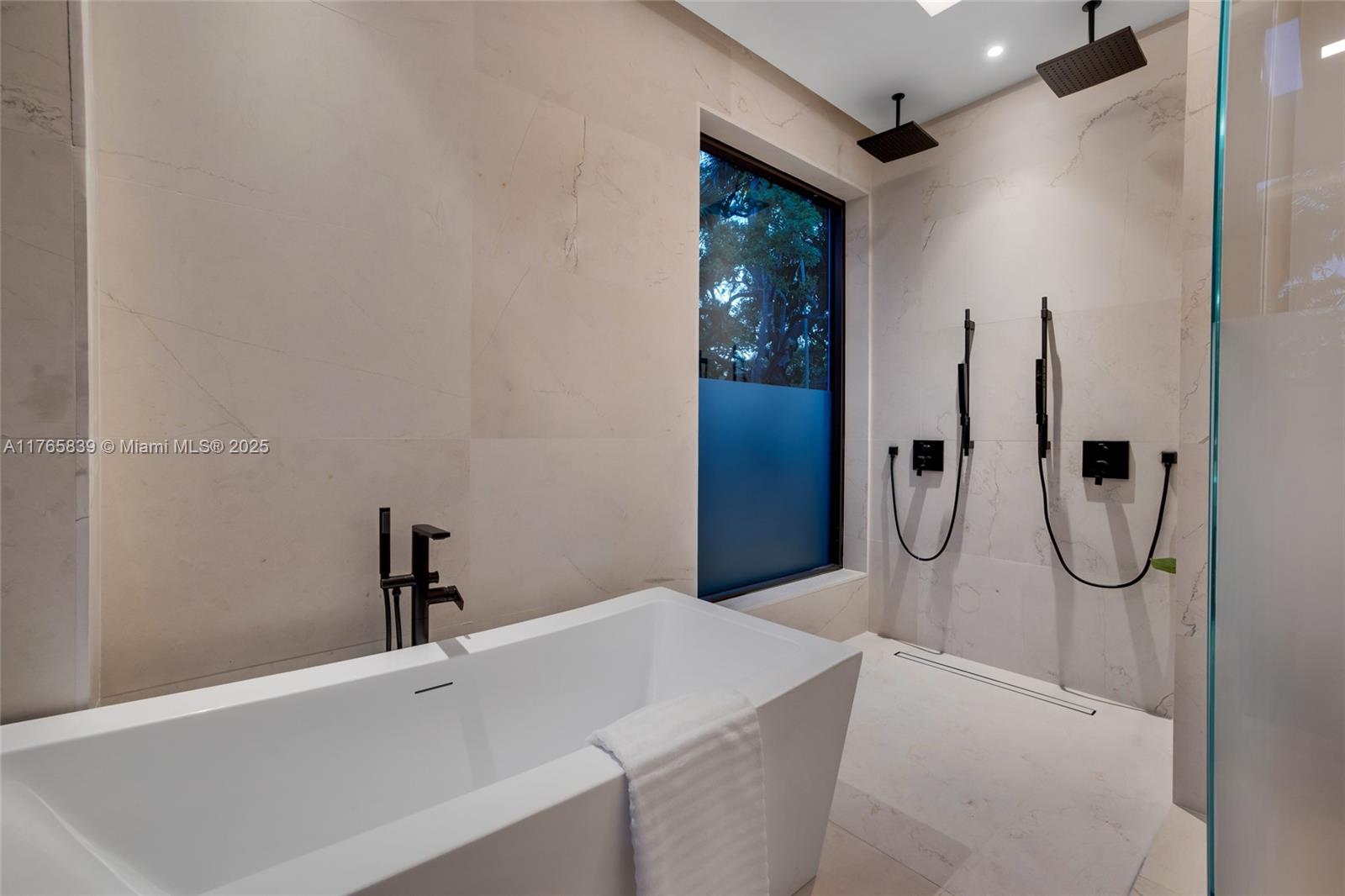 OCEAN VIEW HEIGHTS - Residential