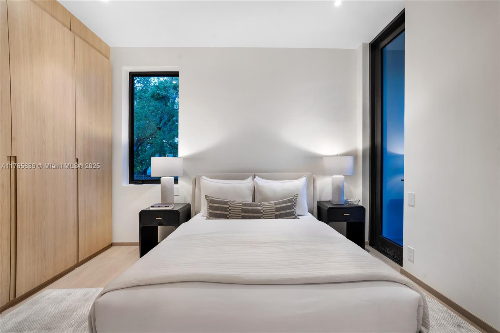 OCEAN VIEW HEIGHTS - Residential