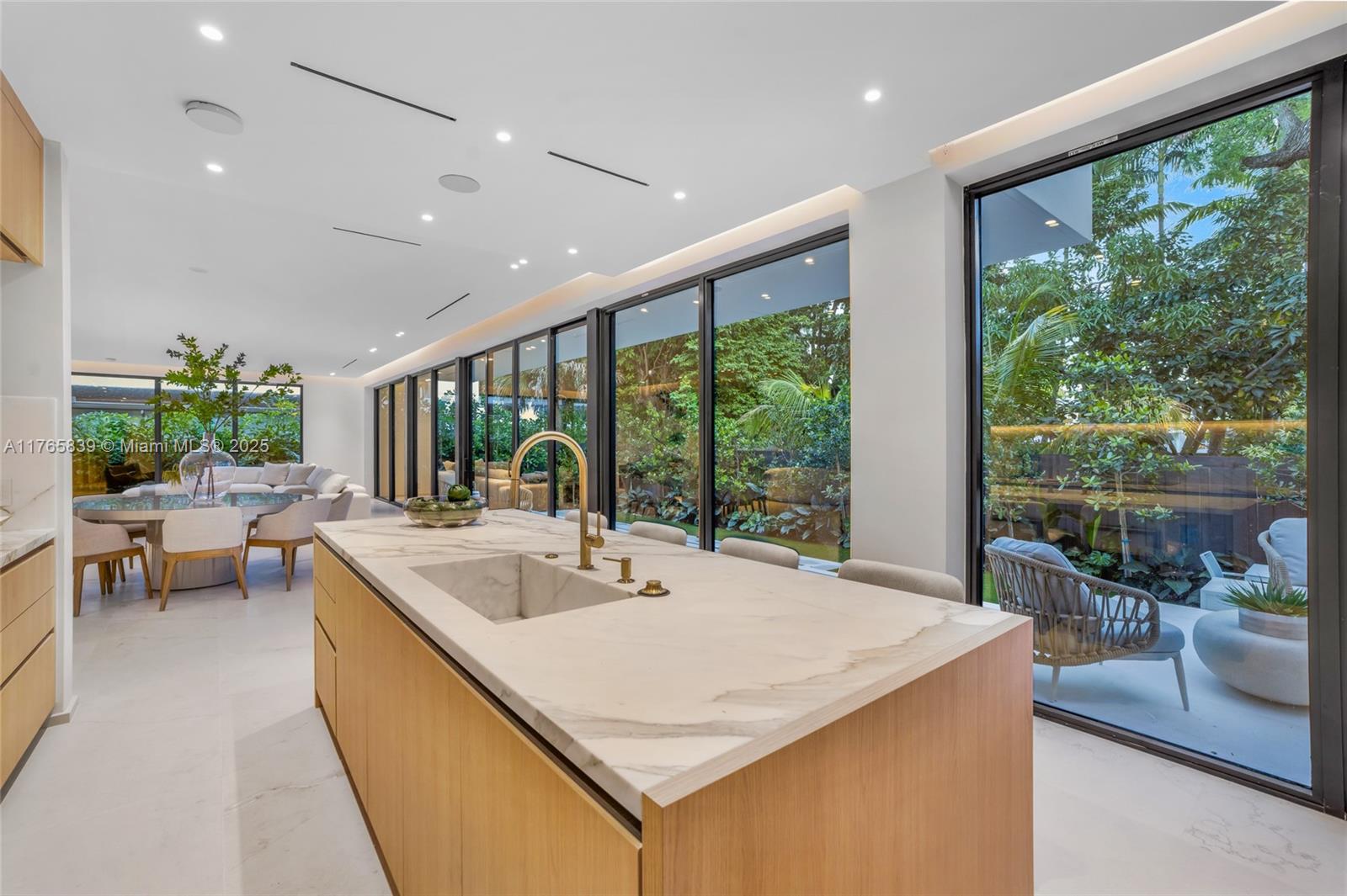 OCEAN VIEW HEIGHTS - Residential