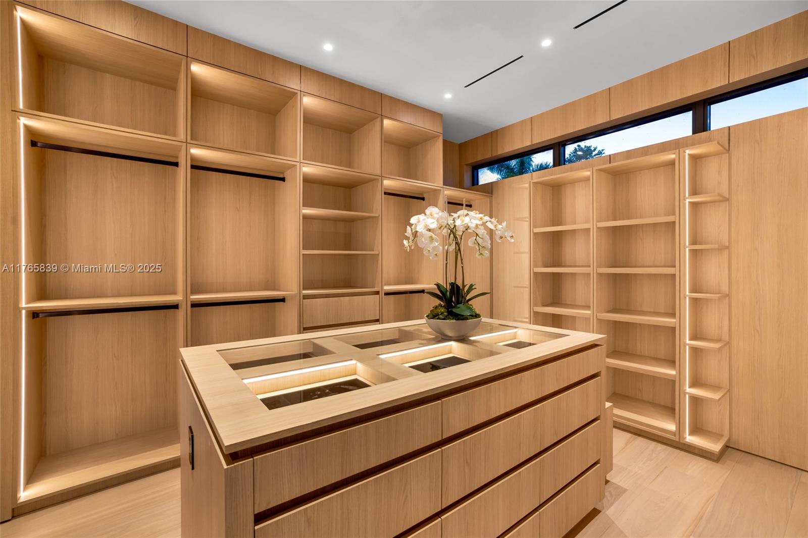 OCEAN VIEW HEIGHTS - Residential