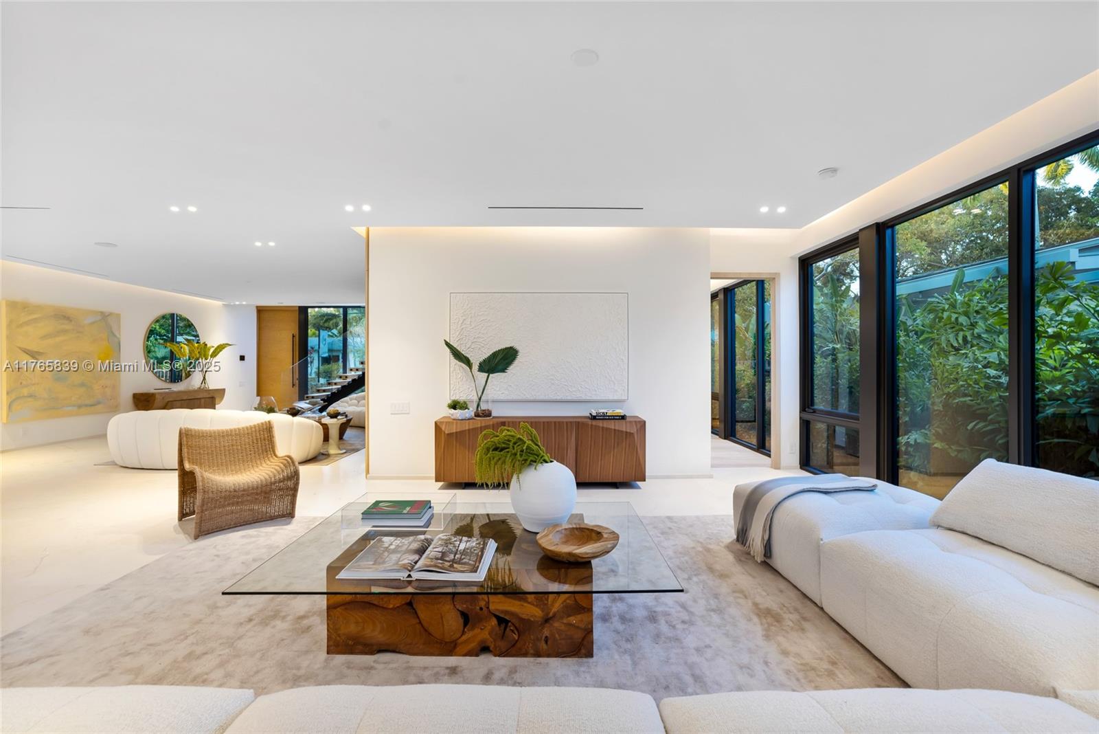 OCEAN VIEW HEIGHTS - Residential