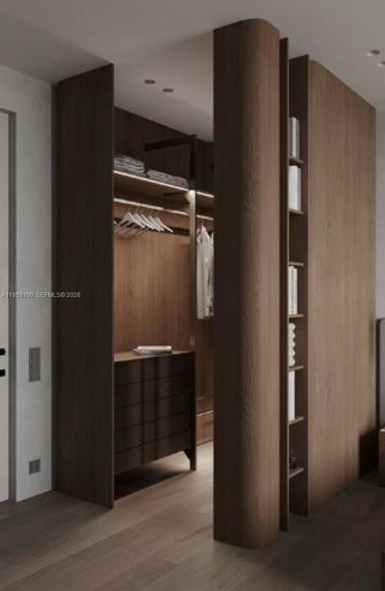 BAY HARBOR ISLAND - Residential