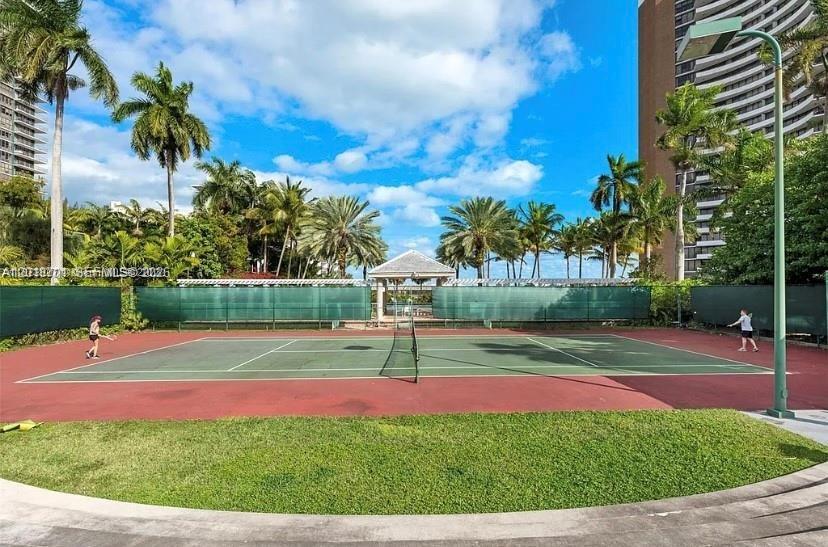 PALM BAY CONDOMINIUM - Residential