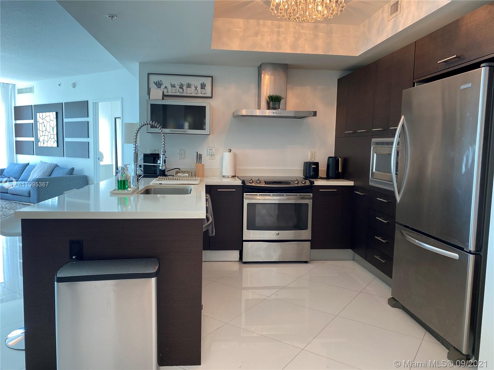 ST TROPEZ ON THE BAY III - Residential Lease