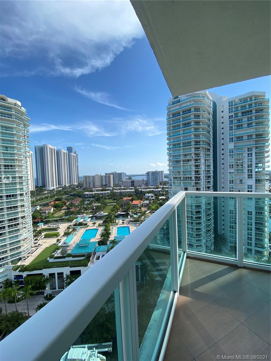 ST TROPEZ ON THE BAY III - Residential Lease